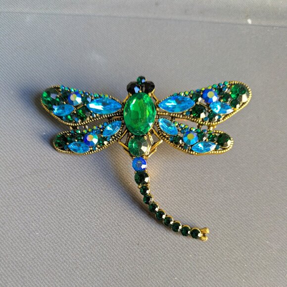 Jewelry - 4 inch Dragonfly Brooch
